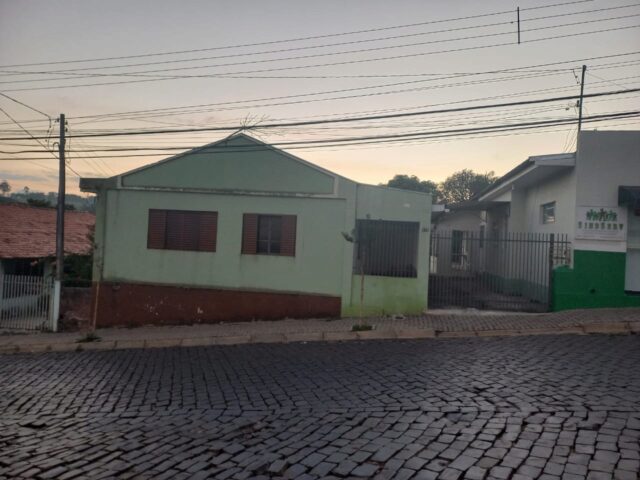Um Lote de Terreno, Sito Nesta Cidade, Medindo Doze Metros de Frente para a Rua Major Tomaz — foto 2
