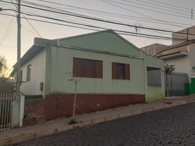 Um Lote de Terreno, Sito Nesta Cidade, Medindo Doze Metros de Frente para a Rua Major Tomaz — foto 4