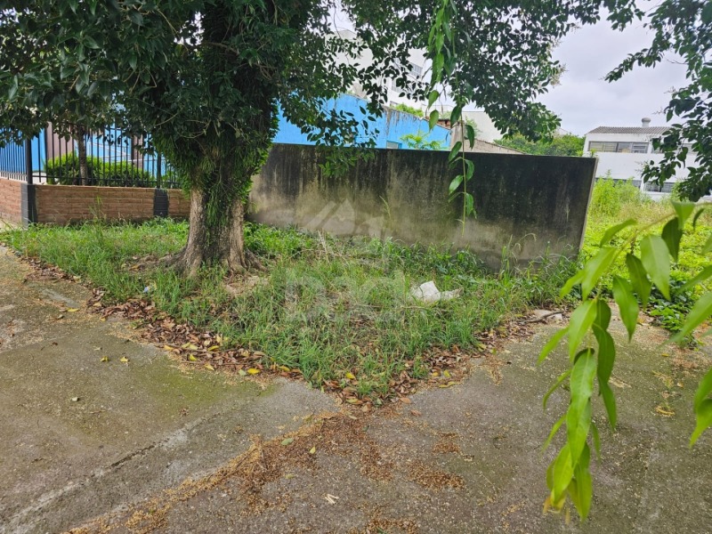 LOTE 001 A fração de 200 m² de um terreno urbano dentro de um todo maior de 400 m², em Venâncio Aire — foto 2