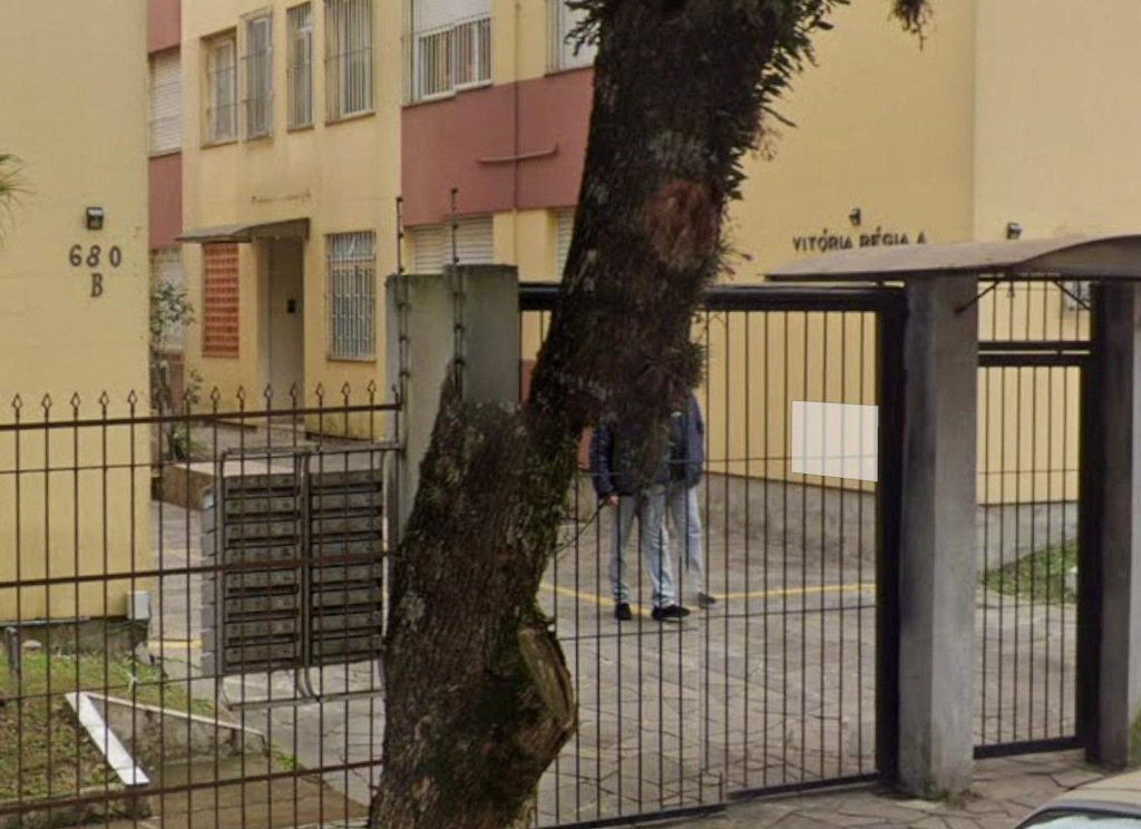 Apartamento 404, do bloco B, do Edifício Vitória Régia , localizado na rua Angelo Crivellaro nº 680, no bairro Jardim do Salso, Porto Alegre/RS — foto 2