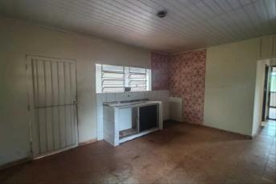 Terreno de 429 m², contendo uma casa não averbada de 136,38 m², localizada à Rua Nicarágua, n° 35, Vila Guarujá, Londrina - PR — foto 2