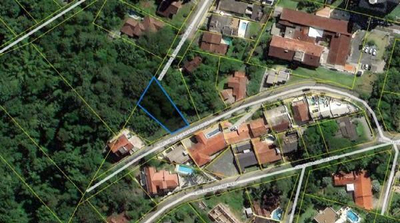 Terreno de 526,747 m², na Rua Diaconiza Gertrud Voigt, bairro Jardim Blumenau, Blumenau - SC.