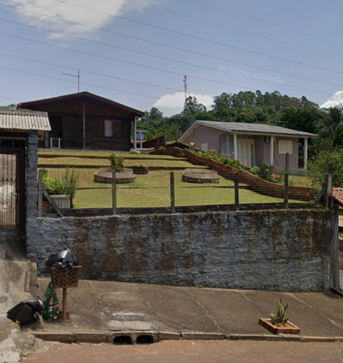 Um Terreno Com Área De 375,00 M², Com Uma Área Construída Não Averbada E De Metragem Desconhecida, Situado Na Rua Novo Hamburgo, Nº 630, Bairro Sol Nascente - Estância Velha/RS. Registrado Sob Matrícu — foto 4