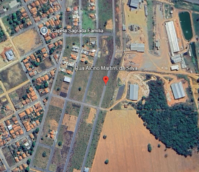 Lote 001-2 Terreno (Lt 02 QD 02) no Bairro Jardim Vitória em Lagamar/MG