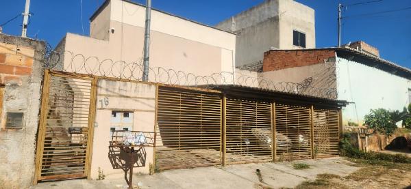 Casa - Ribeirao Das Neves / Mg