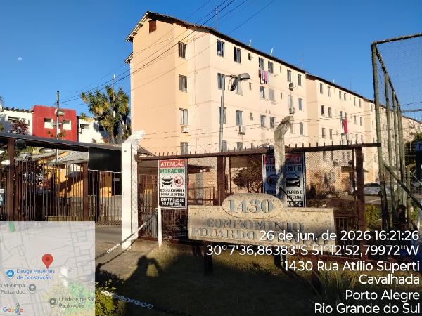 Apartamento - Porto Alegre / Rs