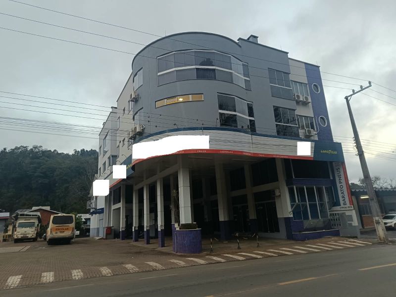 Apto 202, com área 79,94m² — foto 3