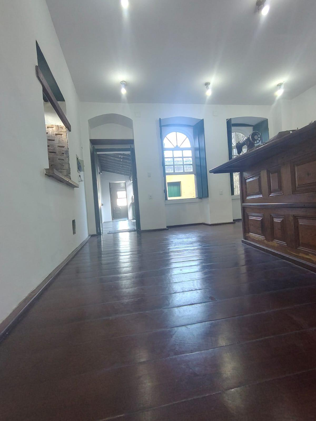 Casarão no Centro Histórico com 400m² e Reformado e Desocupado | Pelourinho/Salvador/BA | A 50m do Largo do Pelourinho | Ótima Oportunidade para Investimento! Desconto de até 51%! — foto 4
