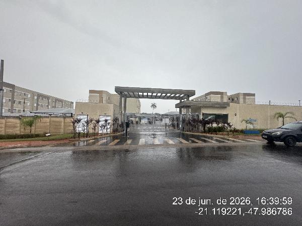 Apartamento - Sertaozinho / Sp