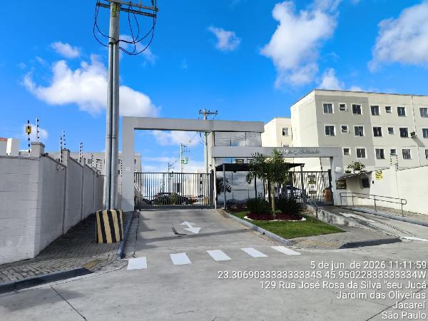 Apartamento - JACAREI / SP