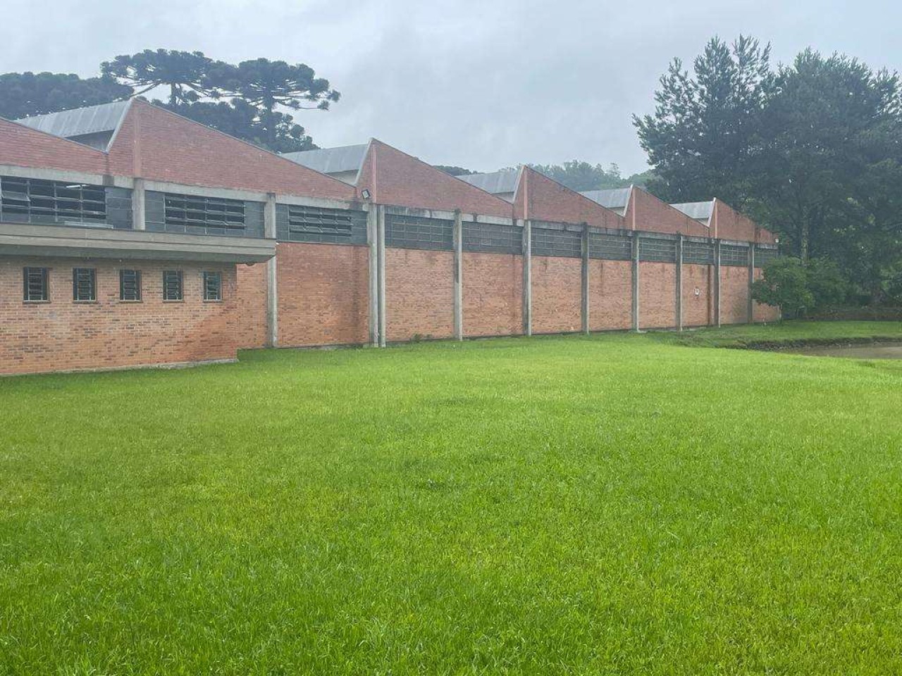 Terreno com Área de 36.538,00m², com Três Edificações em Farroupilha — foto 5