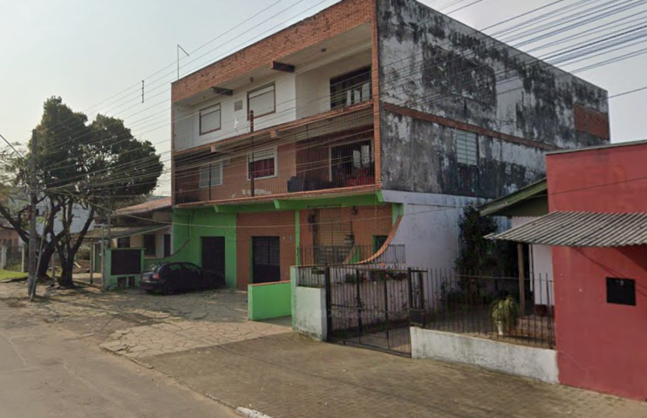 Prédio com Loja Comercial e 3 Apartamentos na Cidade de Novo Hamburgo — foto 2