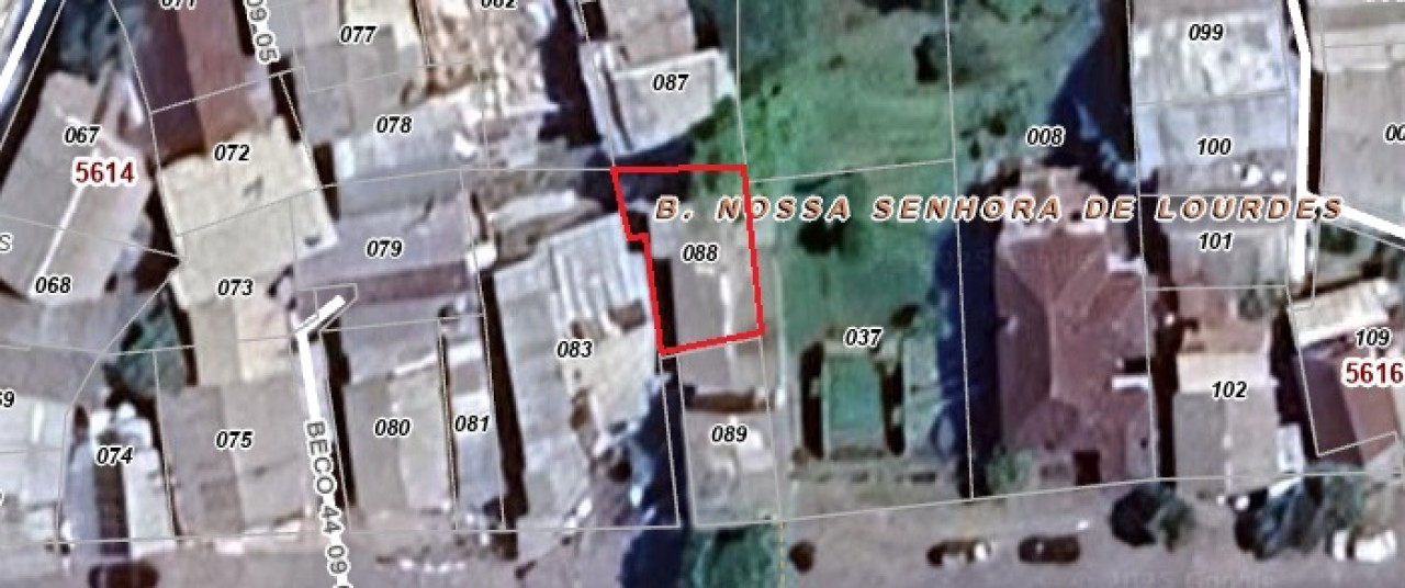 Terreno com Área de 84,21m² e Casa no Bairro Lourdes em Caxias do Sul — foto 2