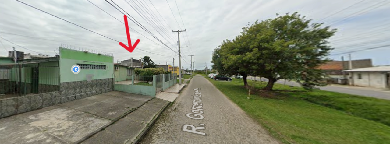 Casa com Terreno de 300m² em Pelotas/RS