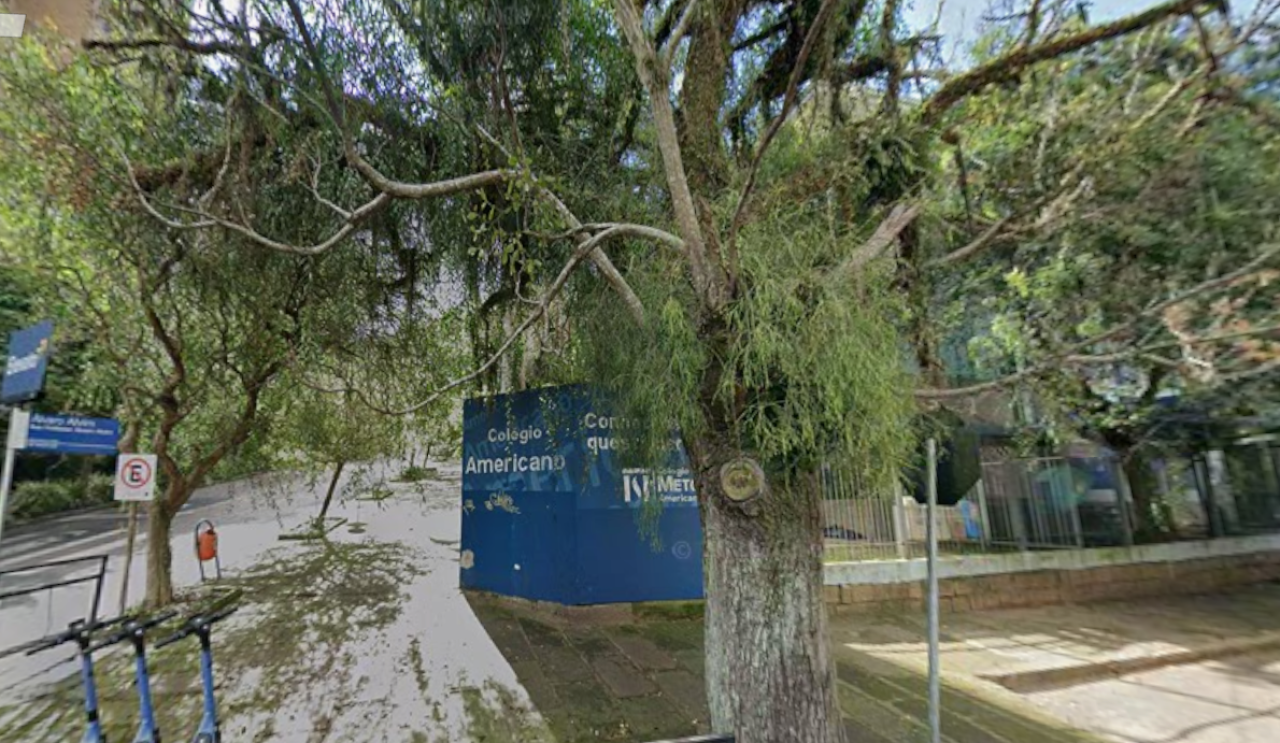 Imóvel Comercial com Área Construída de 13.296,00m² no Bairro Petrópolis em Porto Alegre/RS — foto 2