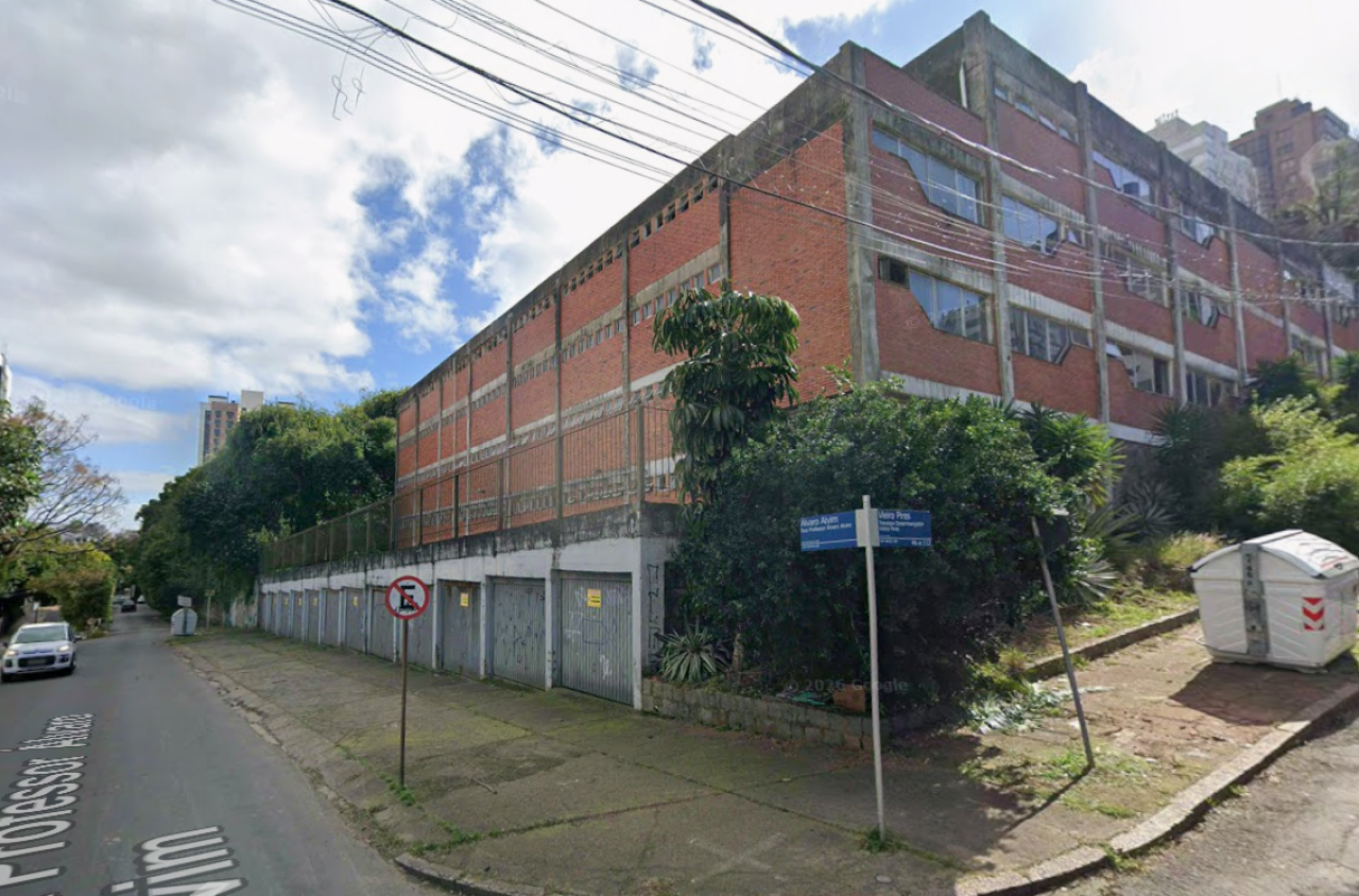 Imóvel Comercial com Área Construída de 13.296,00m² no Bairro Petrópolis em Porto Alegre/RS — foto 3