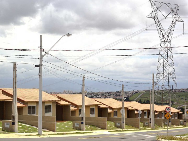 Direitos Aquisitivos sobre casa com 55,99m²-Barreiro