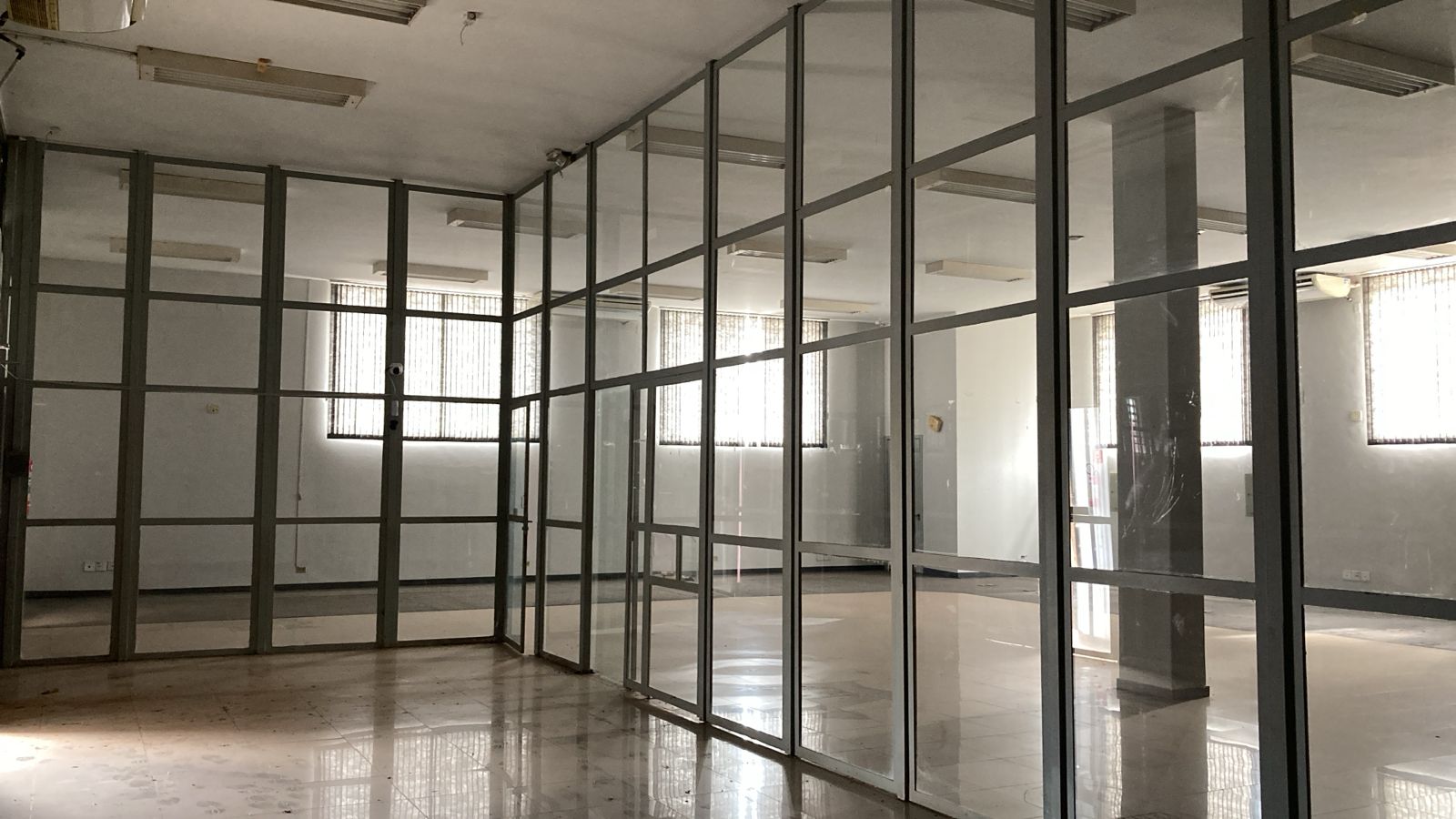 Prédio Comercial com 393,13 m² - Centro — foto 4