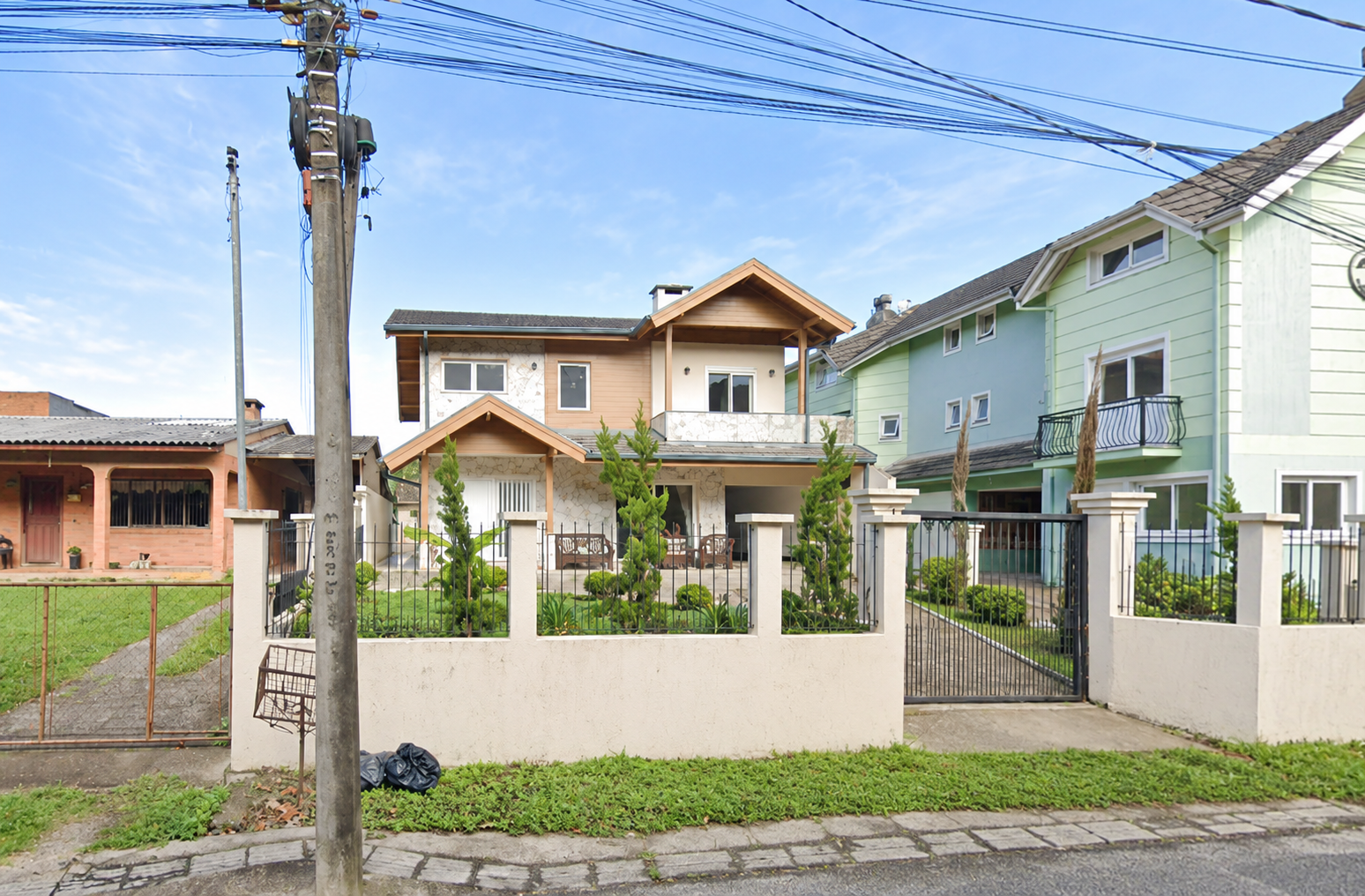 Casa com 213,80 m² - Maggi