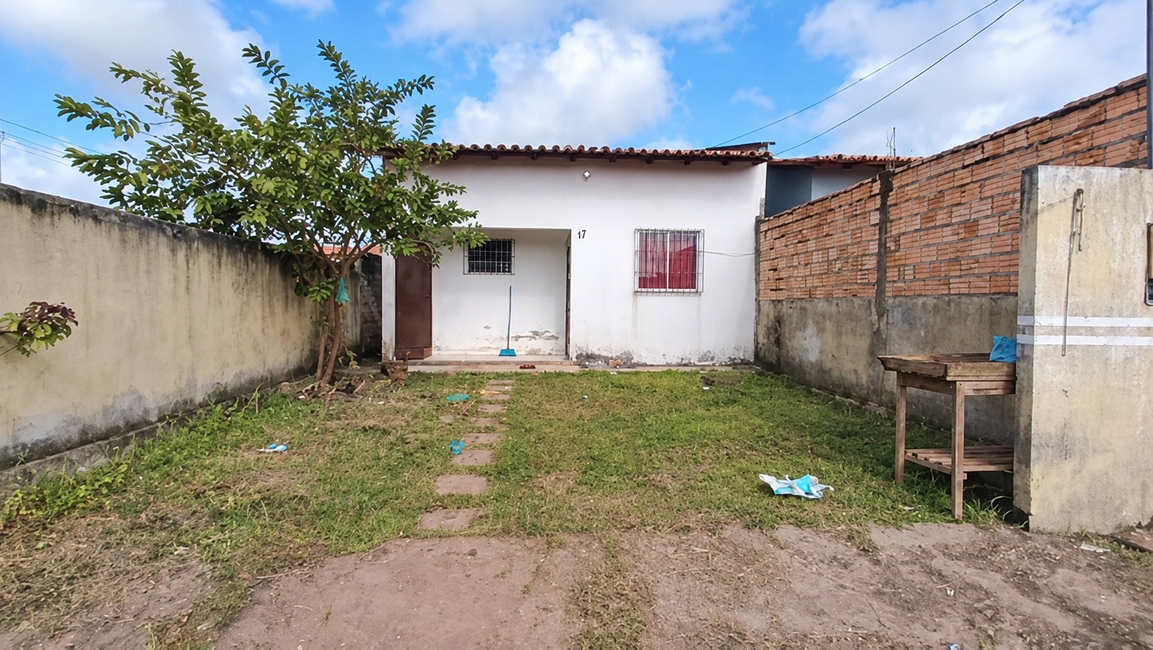 Casa com 55,05 m² - Centro