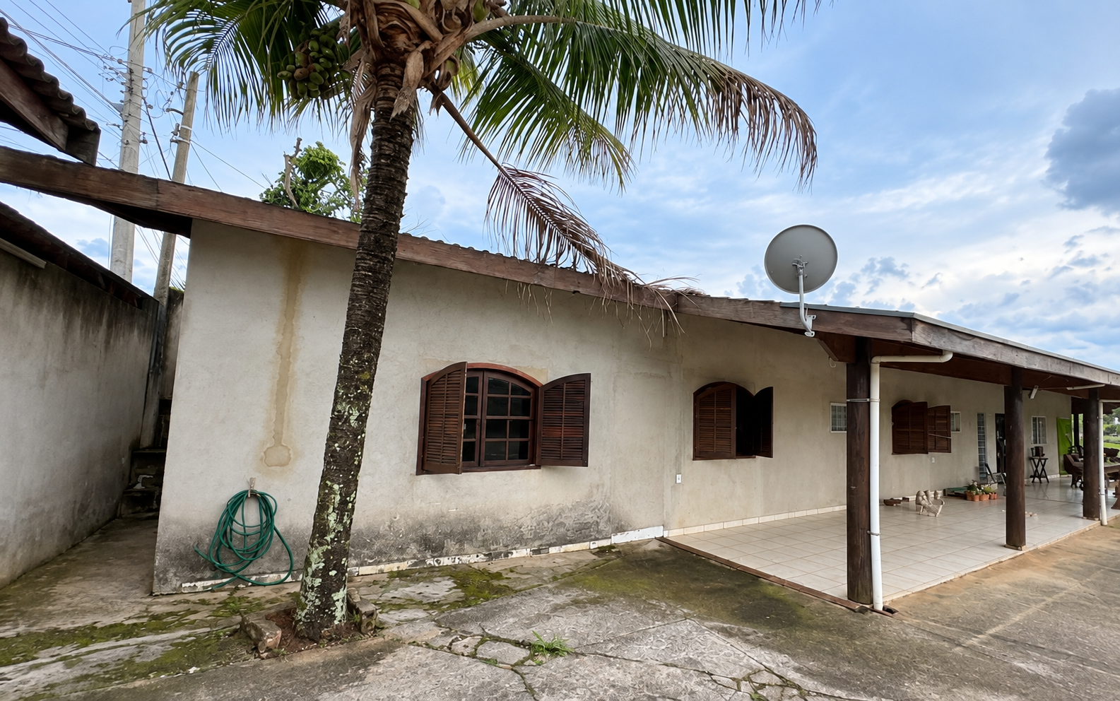 Direitos sobre casa com 262m² - Barreiro