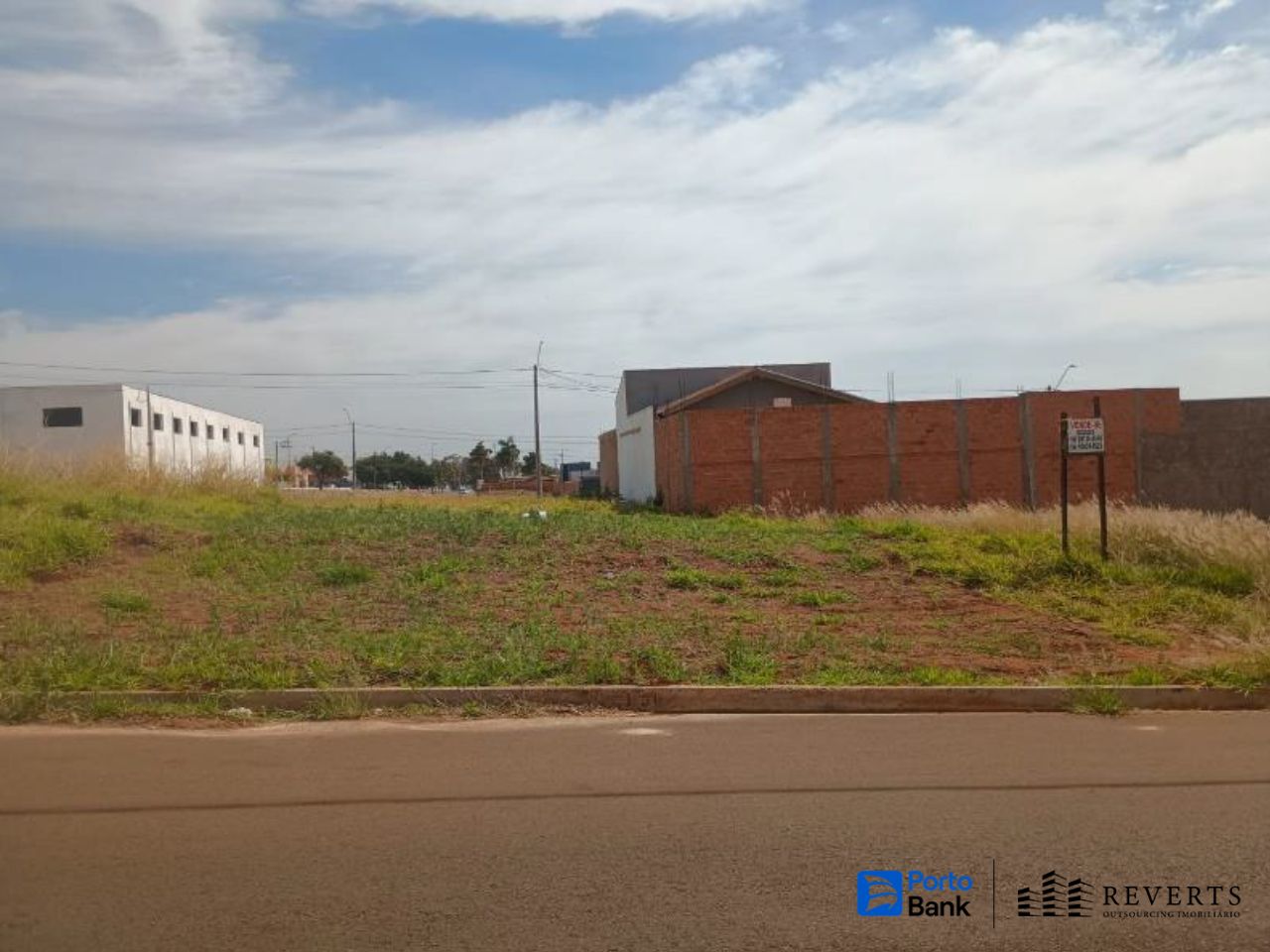 Terreno com 377,58 m² (Lote 11) - Jardim Santa Thereza