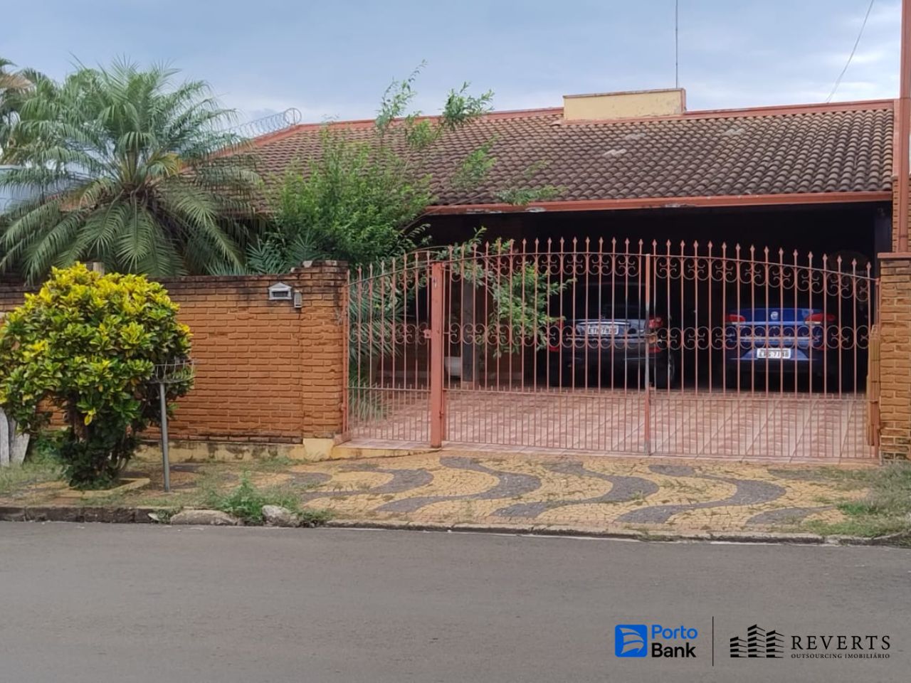 Casa com 214,46 m² - Pq Res. Itamaraty