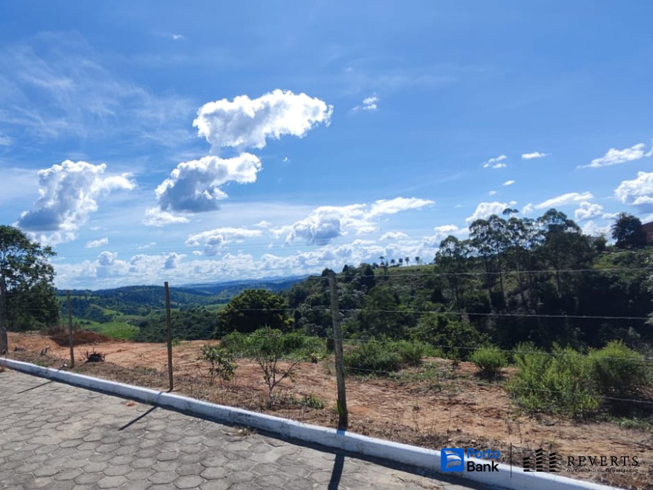 Terreno com 923,39 m² - Costa Rica