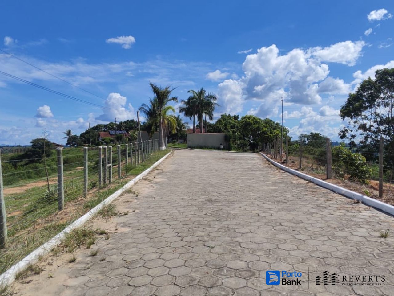 Terreno com 619,63 m² - Costa Rica