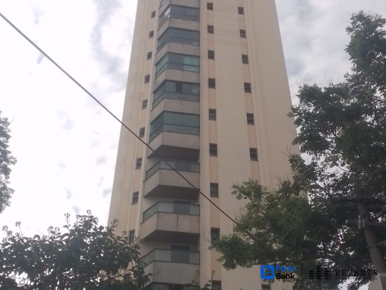 Apartamento com 131,18 m² - Santa Terezinha
