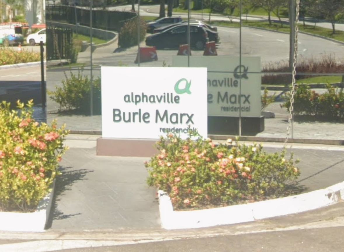 Casa com 246,66 m² - Alphaville — foto 2