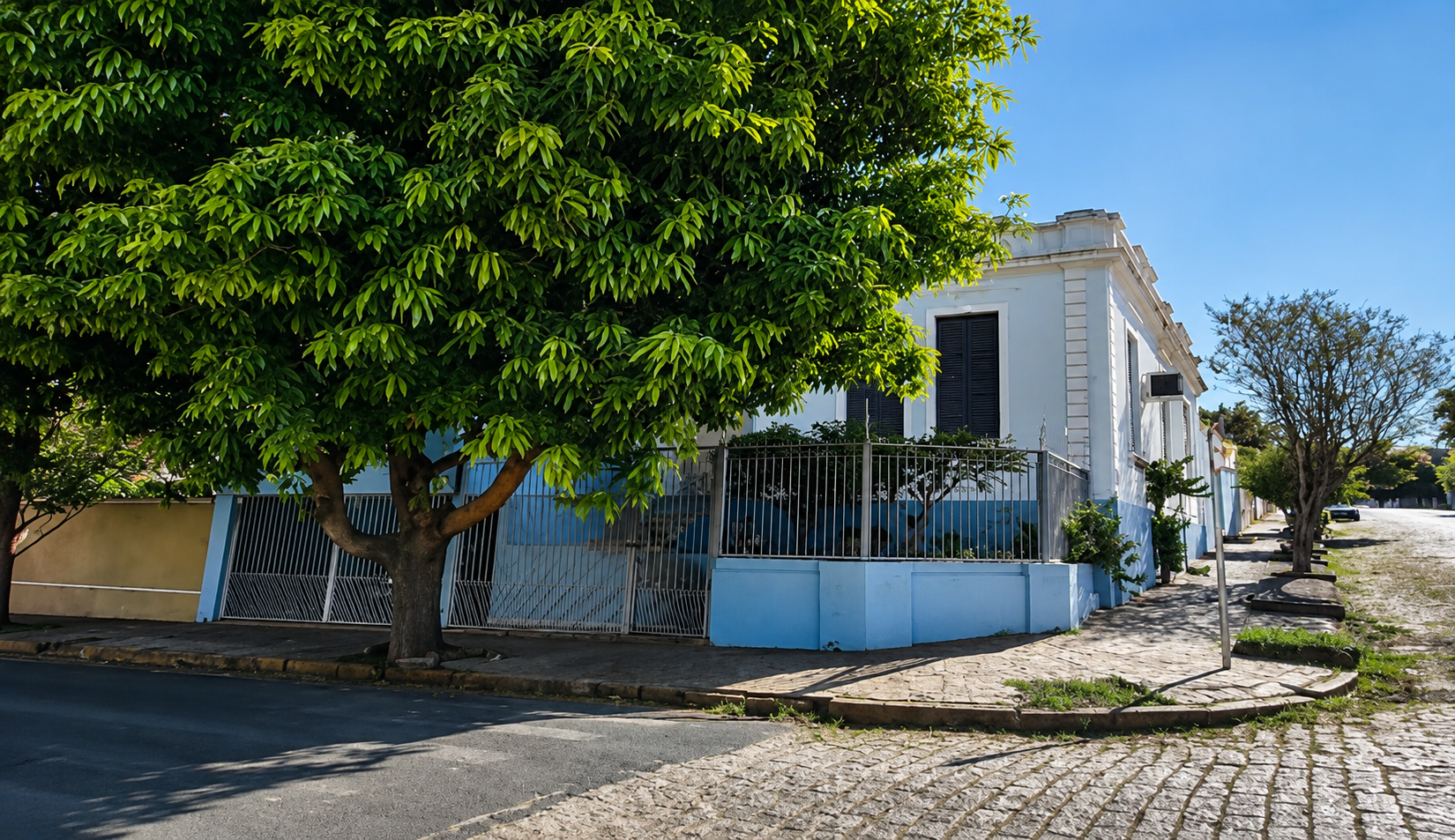 Casa com 195,73 m² - Centro