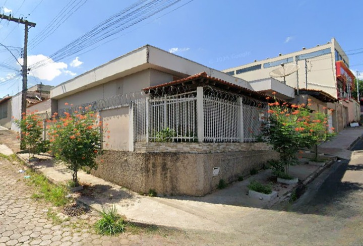 Casa com 125,00 m² - Polivalente — foto 2