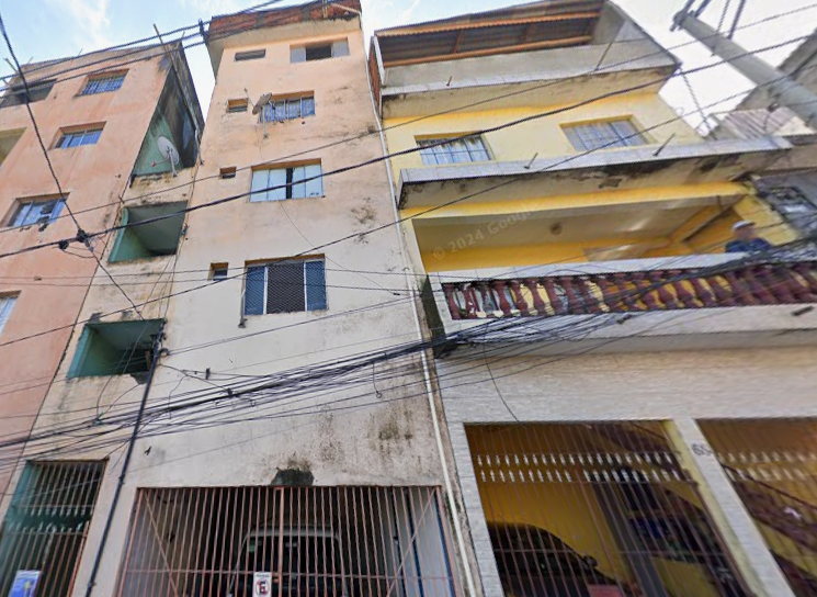 Terreno com 8 casas no bairro Padroeira - (02)