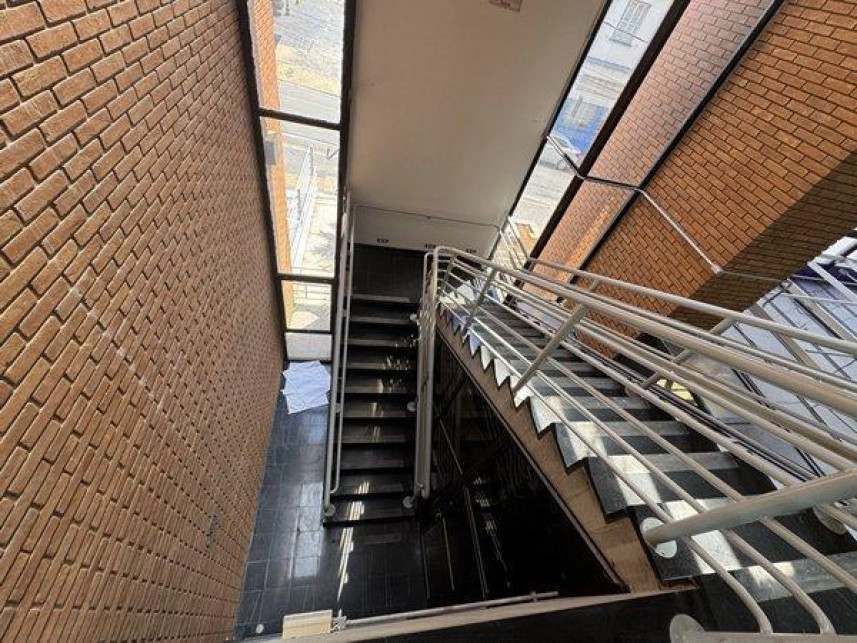 Prédio Comercial à venda em leilão — foto 4