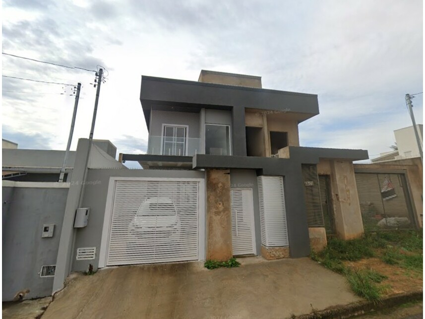 Sobrado à venda em leilão