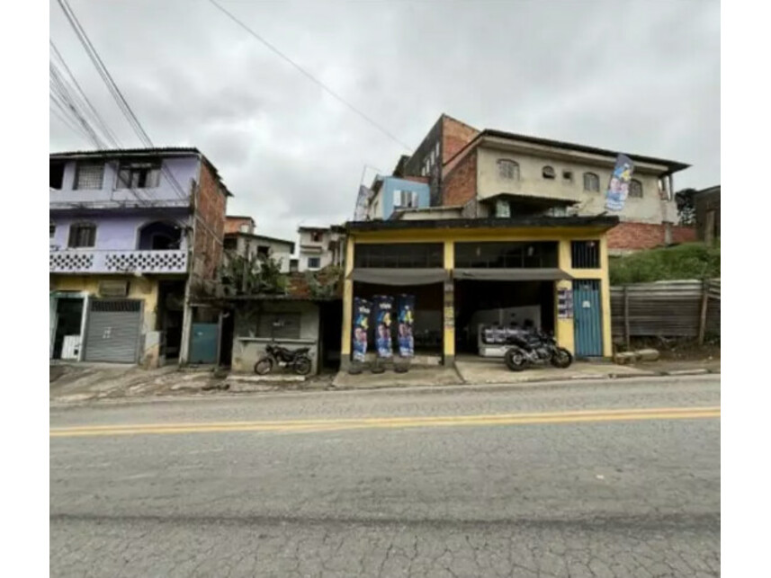 Residencial / Comercial à venda em leilão