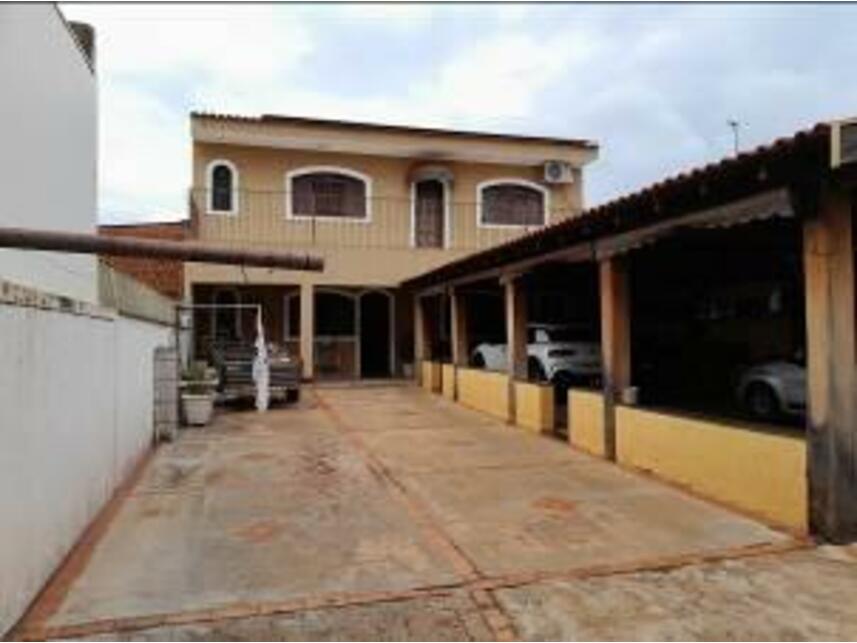 Sobrado à venda em leilão — foto 2