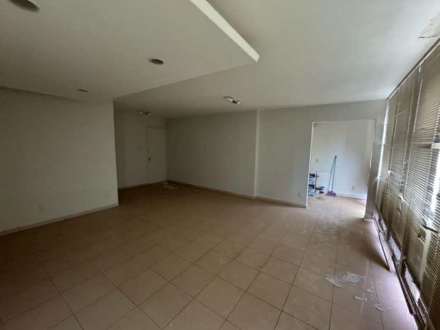 Sala Comercial à venda em leilão — foto 2