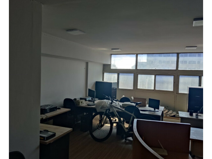 Imóvel Comercial à venda em leilão — foto 2