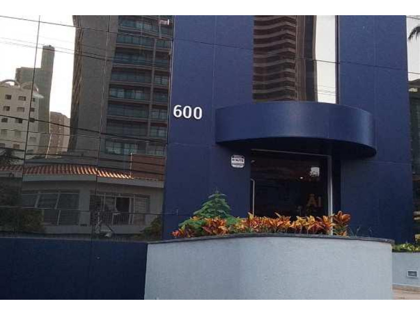 Prédio Comercial à venda em leilão — foto 2
