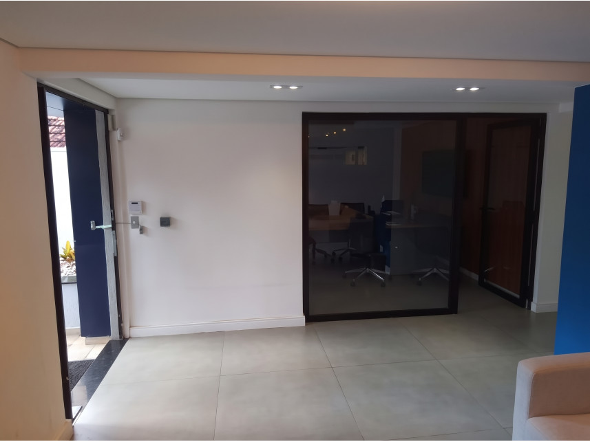 Prédio Comercial à venda em leilão — foto 4
