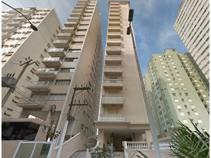 Apartamento à venda em leilão