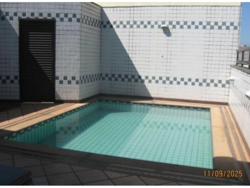Apartamento Duplex à venda em leilão — foto 2