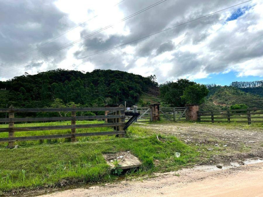 Terreno à venda em leilão