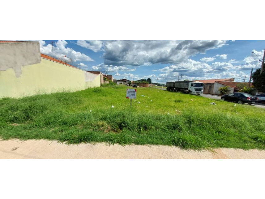 Terreno à venda em leilão