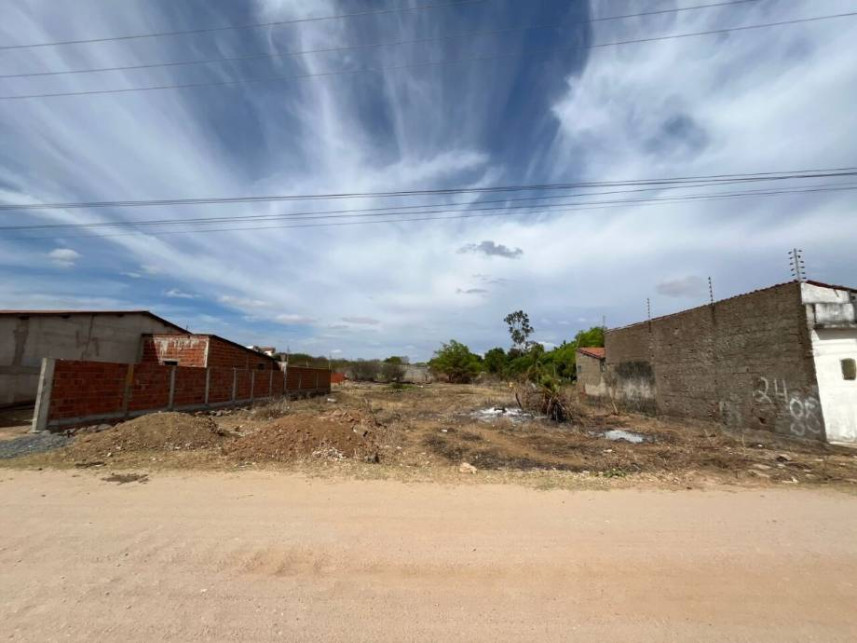 Terreno à venda em leilão