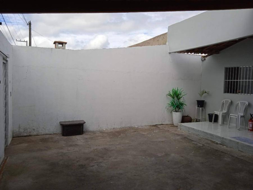 Casa à venda em leilão — foto 2