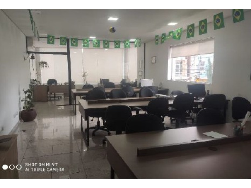 Prédio Comercial à venda em leilão — foto 5