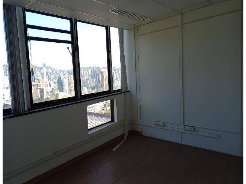 Sala Comercial à venda em leilão — foto 3
